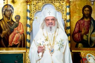 Părintele Patriarh Daniel: „Dumnezeu să le dăruiască medicilor bucuria de împreună-lucrători cu Hristos, Medicul și Duhovnicul desăvârșit”