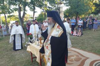 Prezență arhierească în parohiile Oșești și Hălăreşti din Episcopia Huşilor