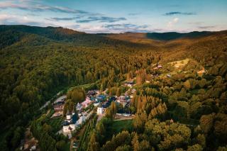 (Foto) Sub ochii lui Dumnezeu: Mănăstirea Sihăstria, așa cum se vede din Cer
