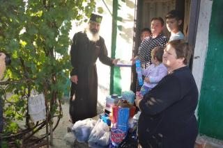 Sprijin pentru trei copii din familia Rasenco din partea Episcopiei de Bălţi
