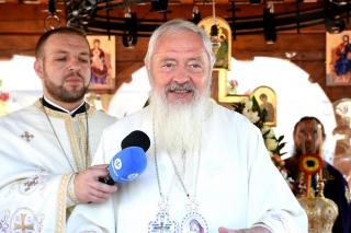 (Video) Înaltpreasfințitul Părinte Mitropolit Andrei: „Crucea este expresia iubirii absolute”