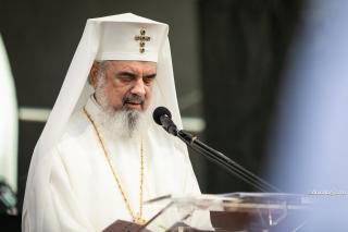 Părintele Patriarh Daniel: „Ne rugăm lui Dumnezeu să păzească întreaga lume de cutremure şi alte calamităţi”