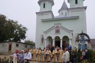 Parohia Chioselia Mare a cinstit-o pe Sfânta Parascheva