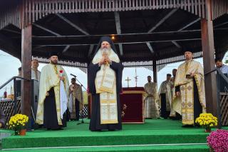 Liturghie arhierească în Parohia Ivești II, Protopopiatul Bârlad