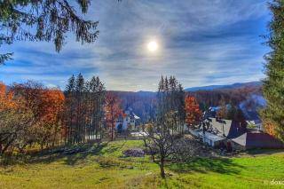 (Foto) Toamna și frumusețile ei – Mănăstirea Sihăstria
