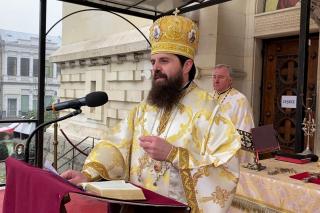 (Video) PS Benedict Bistrițeanul: „Vremea este să ne înțelepțim!” | Predică la Duminica a 26-a după Rusalii