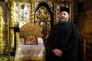 (Video) De ce merge preotul cu ajunul și care este originea acestui obicei?