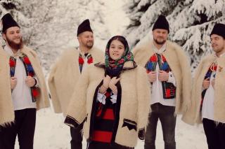 (Video) Azi e miercuri, mâine-i joi – Iulia Ioana Vlad și Grupul psaltic „Theologos”