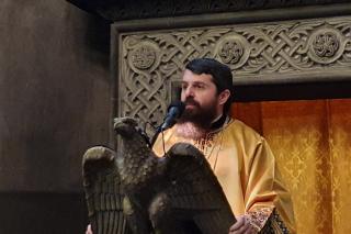 (Video) „Uimire și tăcere în fața Tainei” – PS Benedict
