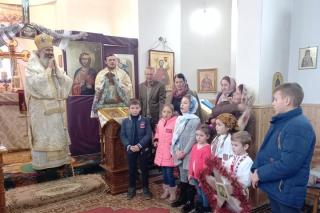 Liturghii arhiereşti în două parohii ale Episcopiei de Bălţi