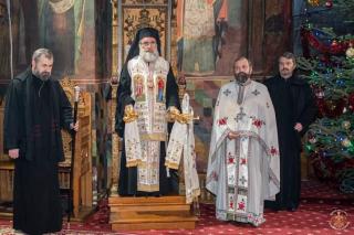 Înaltpreasfințitul Părinte Ioachim, de şase ani Arhiepiscopul Romanului şi Bacăului