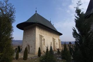 Binecuvântare arhierească la Mănăstirea Dobrovăț