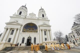 Hramul istoric al Catedralei mitropolitane din Iași, sărbătorit în prezența a șapte arhierei
