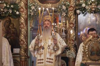 (Video) Binecuvântare arhierească în Parohia „Sfinții  Voievozi” Roșca din Iași