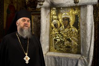 (Video) Icoana Maicii Domnului cu trei mâini de la Mănăstirea Neamţ