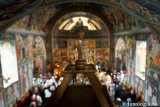 Numai în Biserică putem afla calea îndumnezeirii – Arhimandritul Gheorghe de la Mănăstirea Grigoriou, Athos