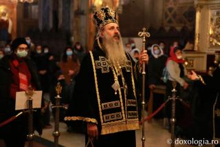 Liturghia Darurilor la Catedrala Mitropolitană. IPS Teofan: „Buna Vestire aduce nădejde într-o lume disperată”