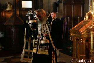 Mitropolitul Moldovei și Bucovinei la Liturghia Darurilor: „Creștinul nădăjduiește că primește de la Dumnezeu har, pace și binecuvântare”