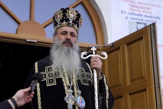 (Video) „Nu este ajutor mai mare de dat omului decât ajutorul oferit mamei însărcinate” – IPS Teofan