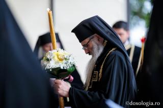 Denia Prohodului Domnului la Catedrala mitropolitană din Iași: „Pentru viața prietenilor Săi, Hristos Domnul a ales calea răstignirii”