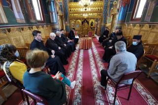 „Credinţă şi atitudine în perioada pandemiei” – tema întâlnirii lunare a preoţilor păşcăneni