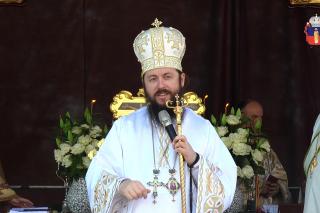 (Video) Dumnezeu S-a pogorât din dragostea Lui cea mare la neputința omenească – PS Damaschin