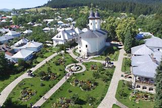 Mănăstirea Văratec: A fost descoperit vechiul cimitir al aşezământului monahal