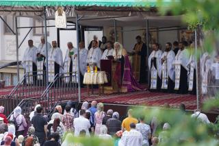 Taina Sfântului Maslu de obște a încununat hramul Catedralei Arhiepiscopale din Suceava