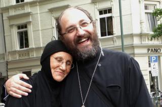 (Video) „Sper să ne întâlnim în Rai împreună, Maică Siluana!” – Părintele Constantin Necula