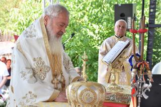 (Video) „Urmarea Domnului Hristos întru sfințenie” – IPS Andrei