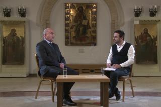 (Video) Prof. Petronel Zahariuc, la „Ferestre către suflet”: „La Iaşi, Sfânta Parascheva şi-a găsit o casă”