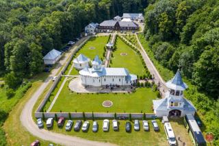 Mănăstirea Lipova și-a cinstit ocrotitorii