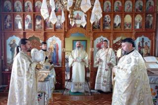 Liturghie arhierească în Parohia Corlăteni, raionul Râşcani