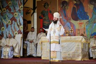 (Video) PS Damaschin Dorneanul, către tinerii absolvenți: „Dumnezeu va lucra prin voi. Onorați-vă chemarea.”