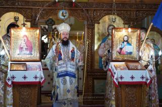 Preasfințitul Părinte Damaschin Dorneanul a slujit în satul natal