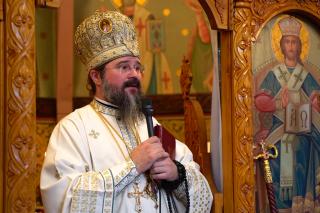 (Video) PS Macarie: „Numai Mântuitorul Hristos ne poate scoate din iureșul nebunesc al grijilor lumii!”