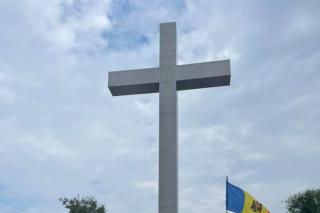 Crucea eroilor din satul Cenac, sfinţită de către PS Veniamin