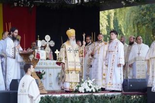 Un deceniu de la sfințirea Catedralei „Nașterea Maicii Domnului” din Gura Humorului