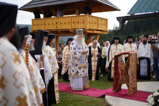 Schitul „Acoperământul Maicii Domnului” – Mestecăniș a fost sfințit duminică