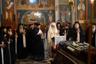 Mesaj la trecerea în veșnicie a robului lui Dumnezeu Vasile Velnic, tatăl starețului Mănăstirii Putna