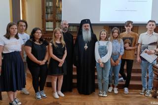 Iași: Premierea la nivel eparhial a câștigătorilor Concursului Național Catehetic „Biserica–familia românilor de pretutindeni”