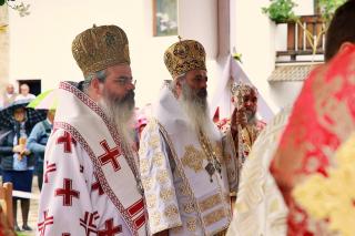 Tăierea Capului Sfântului Ioan Botezătorul - Doi ierarhi au slujit la hramul Mănăstirii Secu