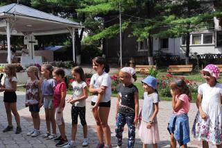 A IV-a ediție a „Școlii din tinda Raiului”, la Bacău