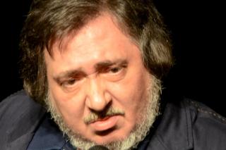 S-a stins poetul cumpenei luminoase