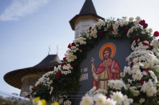 Procesiunea cu moaștele Sfântului Ioan cel Nou a continuat luni în cuprinsul Arhiepiscopia Sucevei și Rădăuților
