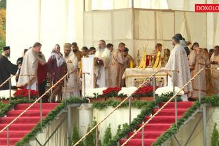 (Video) Patru familii au primit „Crucea Moldavă”, în contextul Anului omagial al pastoraţiei românilor din afara României