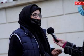 (Video) Am venit cu mâna aproape paralizată și am plecat de la rând vindecată