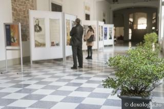 (Foto) Expoziția „Viața și opera lui Dostoievski” la Iași