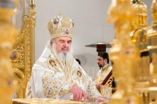 PF Daniel: Sfântul Andrei iubește poporul român și ajută românii de pretutindeni să păstreze credința primită de la el