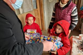 Proiectul „Vrei să fii bun de Crăciun?”, în parohiile Protoieriei Sascut